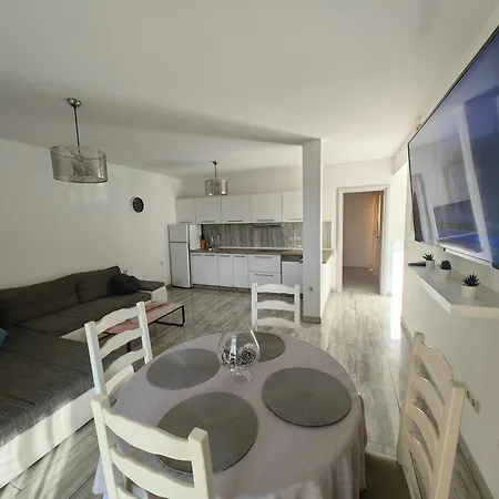 Lea 2 Apartament Malinska